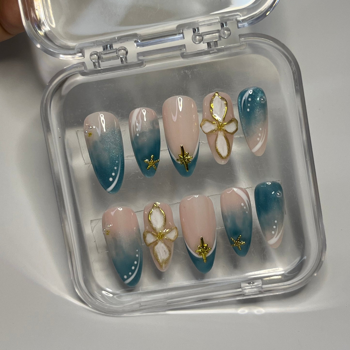 Ocean flower press on nails