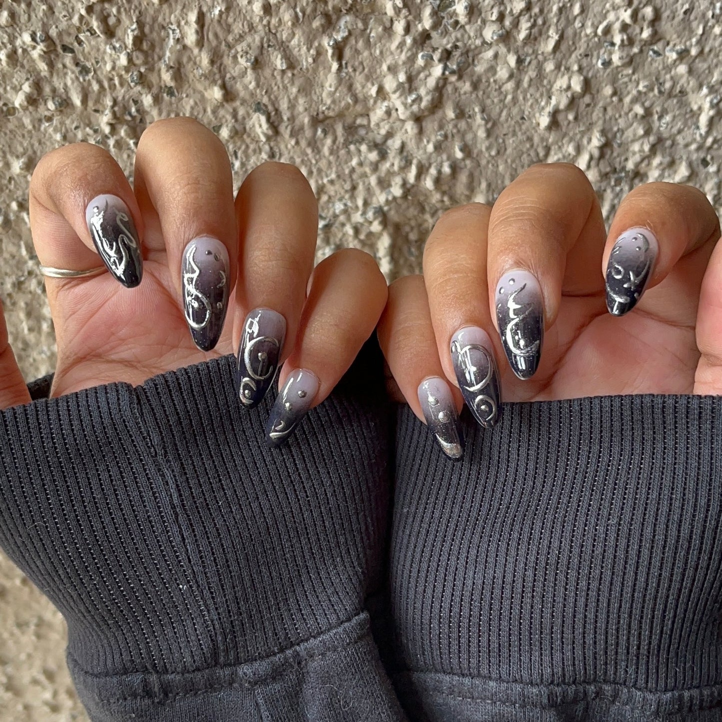 Rumi's press on nails