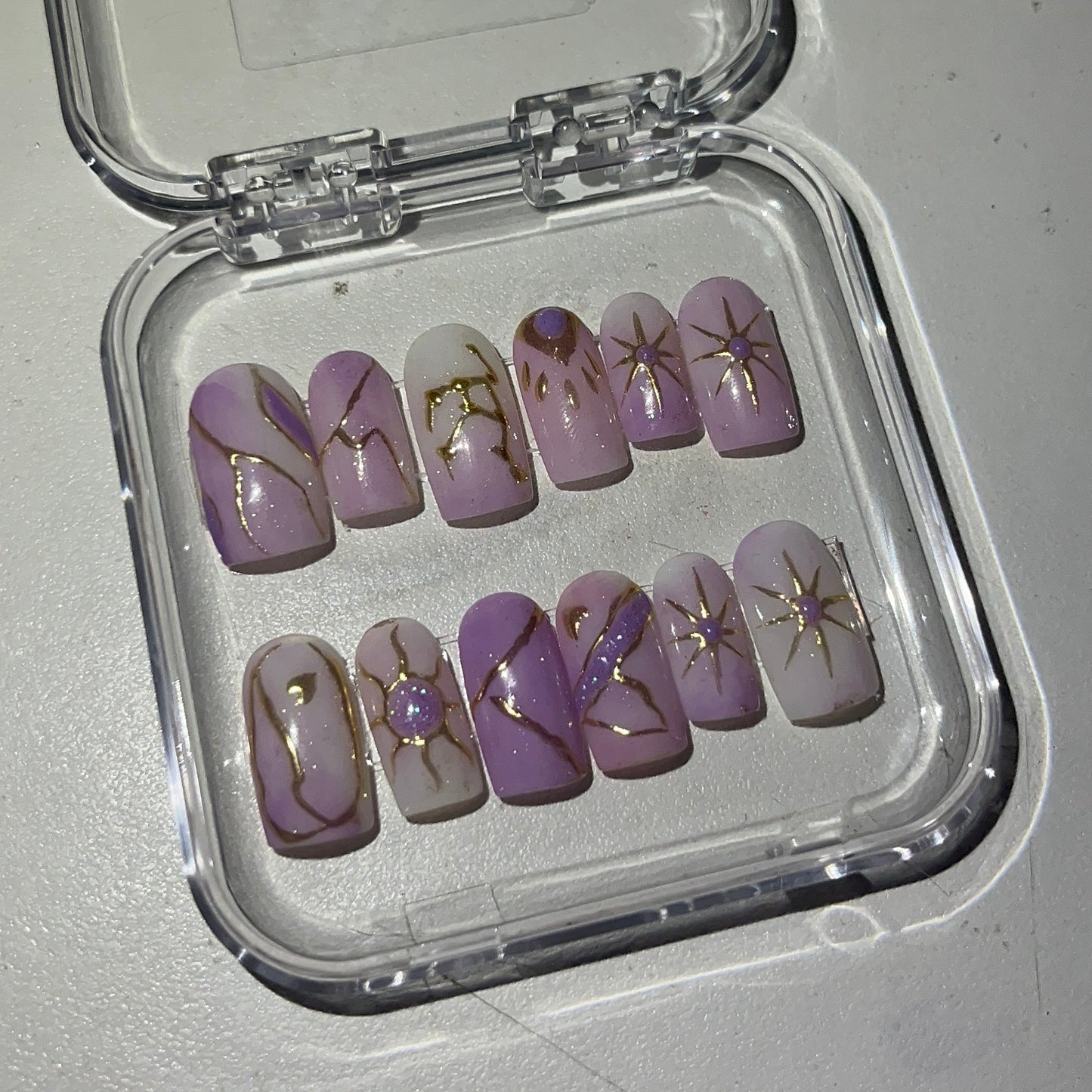 Tangled press on nails